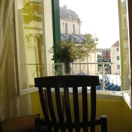 Guest house Windows Of *